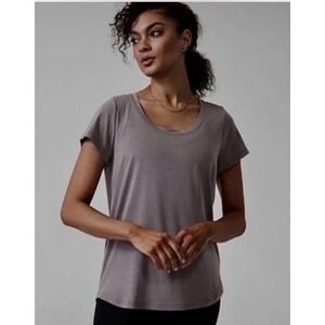 Athleta Stratus II Tee Medium Gray Short Sleeve Activewear Stretch Scoop Neck